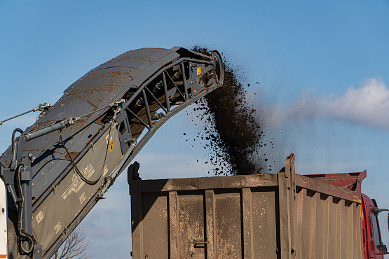 В ЛНР обновляют 24 км трассы Свердловск – Бирюково – Должанский