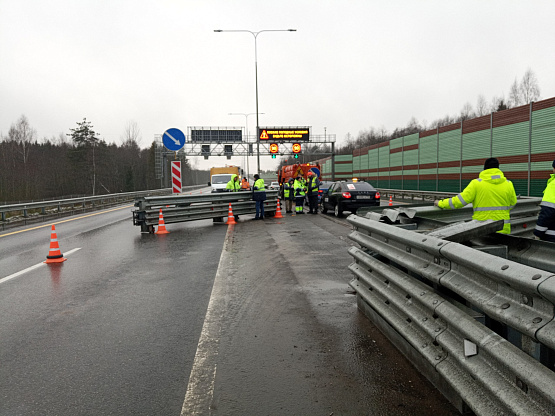 На М-11 «Нева» отработали алгоритмы действий при ДТП